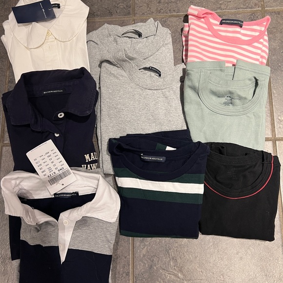 A Brandy Melville Wardrobe 23 pieces - Picture 2 of 7